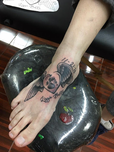 Tattoo Shop «Sacred Tiki Tattoo Studio», reviews and photos, 129 S Church St, Visalia, CA 93291, USA