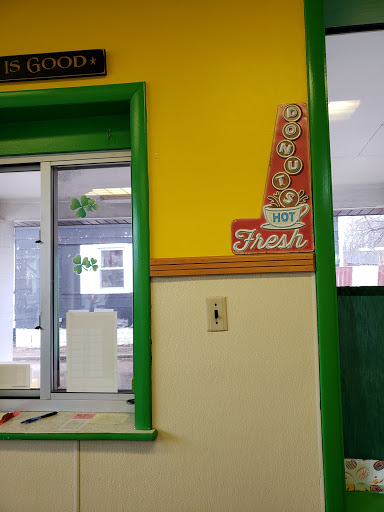 Donut Shop «Jack Frost Donut Shop», reviews and photos, 2119 Buffalo Rd, Erie, PA 16510, USA