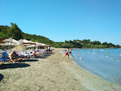 Foto von Leventochori beach mit geräumige bucht