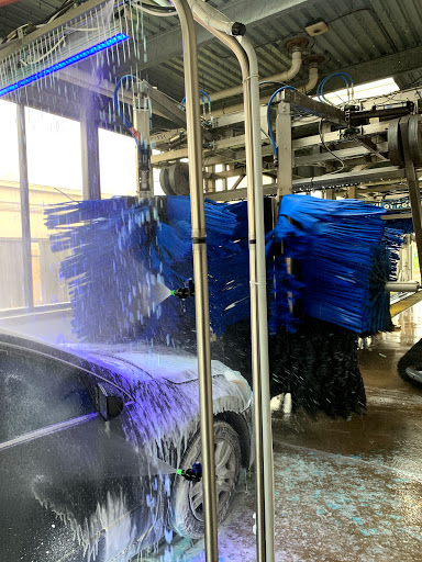 iShine Express Car Wash & Detail - Market Square en Houston