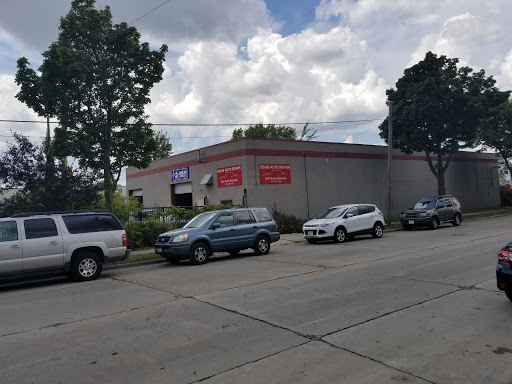 Auto Repair Shop «Oguis Auto Repair», reviews and photos, 3607 N Richards St, Milwaukee, WI 53212, USA