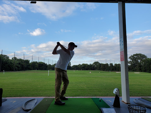 Golf Driving Range «Golf Center of Arlington», reviews and photos, 1301 NE Green Oaks Blvd, Arlington, TX 76006, USA