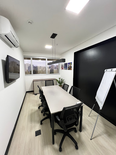 Logo da empresa - BeeWorking Coworking Jundiaí