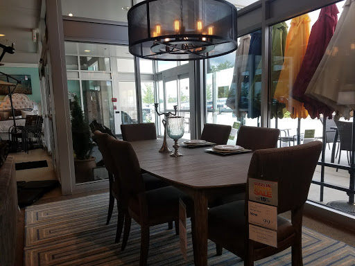 Furniture Store «Art Van Furniture - Auburn Hills», reviews and photos, 4612 Baldwin Rd, Auburn Hills, MI 48326, USA