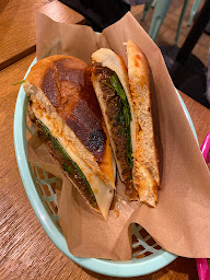 Photo n°33 de Little Havana - Street food Paris 2 à Paris ()