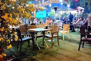 مطعم كباب هوى بغداد image