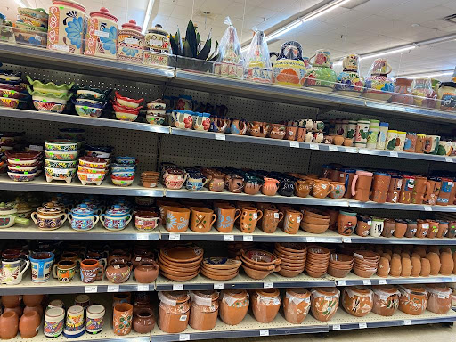 Grocery Store «Supermercado Guanajuato», reviews and photos, 6201 Preston Hwy, Louisville, KY 40219, USA