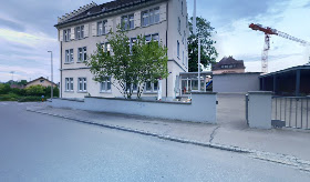 Schulhaus Felsenschlössli
