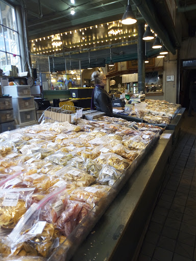 Tourist Attraction «Gum Wall», reviews and photos, 1428 Post Alley, Seattle, WA 98101, USA