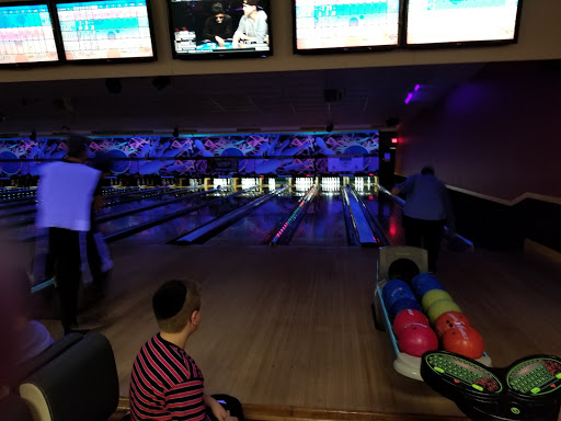 Bowling Alley «East Greenbush Bowling Center», reviews and photos, 570 Columbia Turnpike, East Greenbush, NY 12061, USA