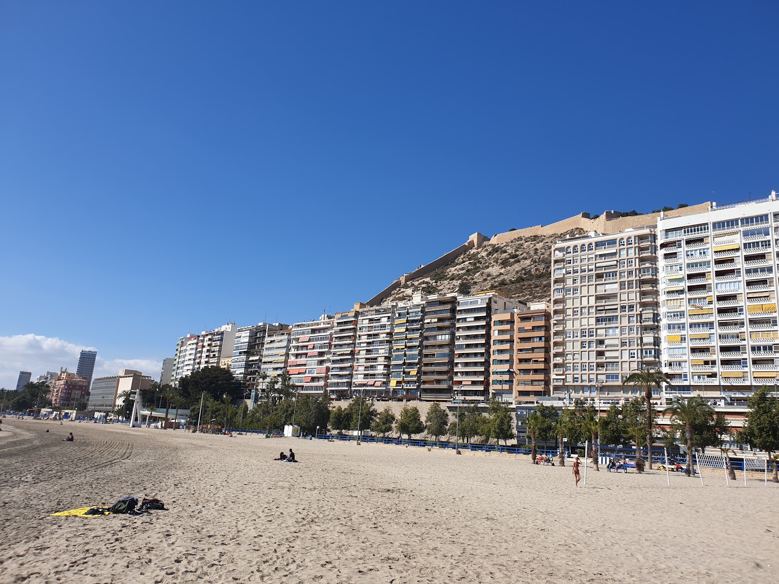 Foto di Spiaggia di Postiguet area servizi