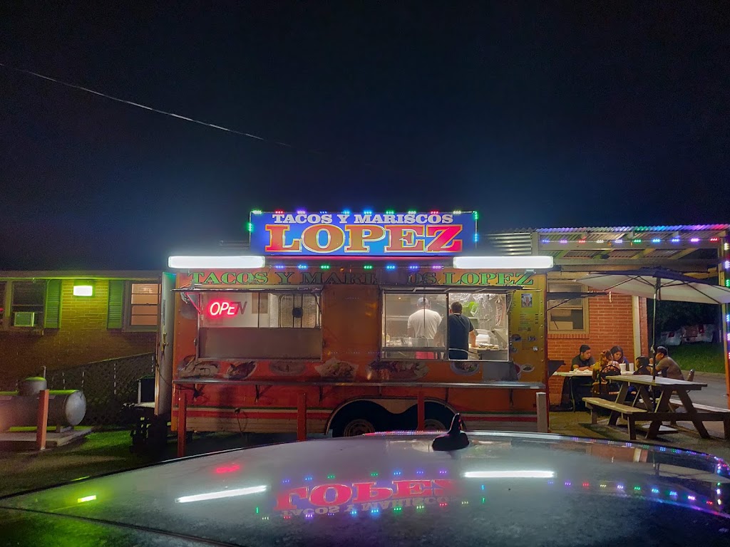 Tacos Lopez 37211