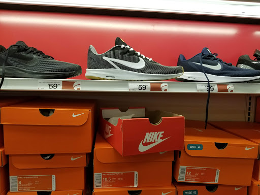 Shoe Store «Famous Footwear», reviews and photos, 470 NY-211, Middletown, NY 10940, USA