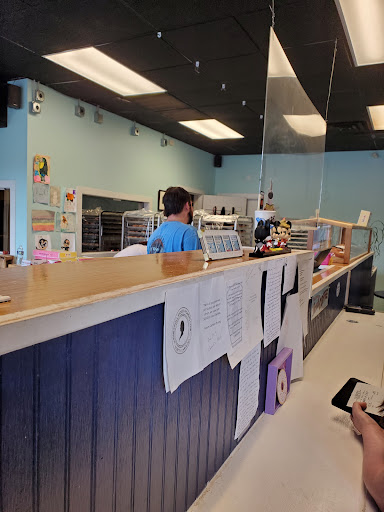 Donut Shop «Flip Flops Donut Shop», reviews and photos, 129 Bogue Inlet Dr, Emerald Isle, NC 28594, USA