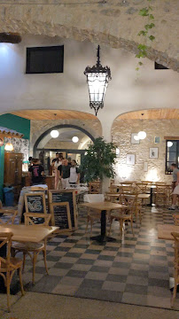 Atmosphère du Restaurant L'auberge des 3 becs à Pont-de-Barret - n°17