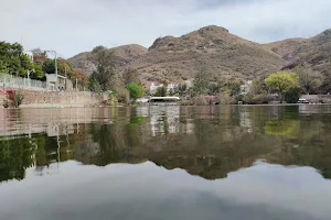 Presa de la olla image