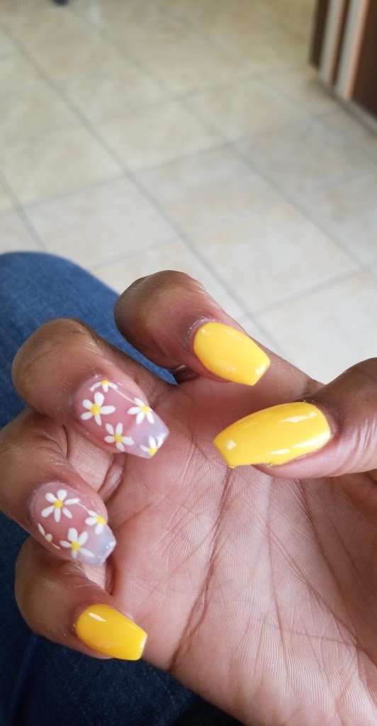 Nails 09 27892