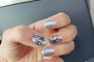 Expert Nails image