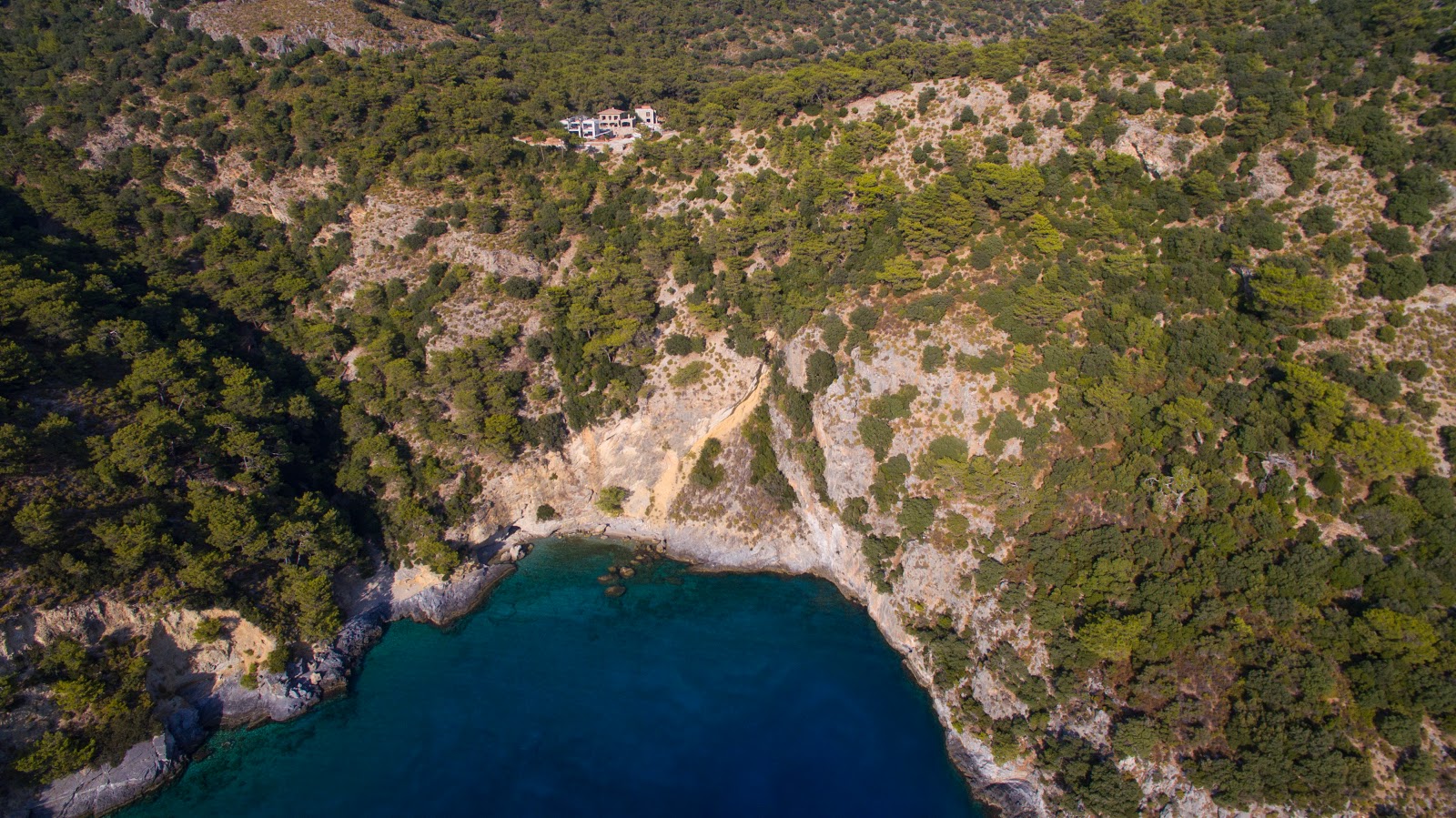 Gemile Bay II'in fotoğrafı turkuaz saf su yüzey ile