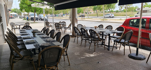 Taberna La Herrería - Avenida de Finlandia, 16, 41012 Sevilla, Spain