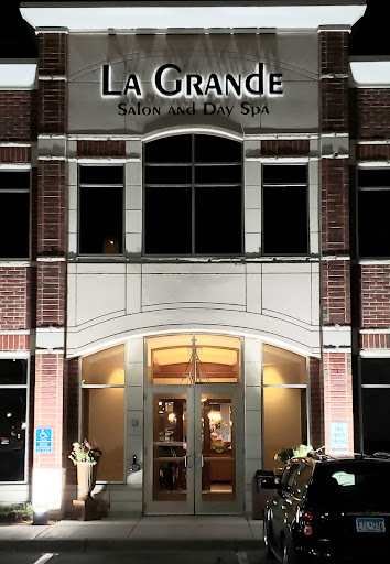 Day Spa «La Grande BeautySpa and Boutique», reviews and photos, 56 East Broadway Avenue #106, Forest Lake, MN 55025, USA