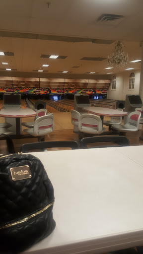 Bowling Alley «Wilmette Bowling Center Inc», reviews and photos, 1903 Schiller Ave, Wilmette, IL 60091, USA