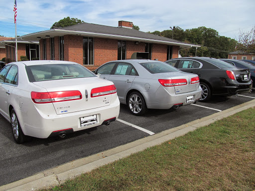 Used Car Dealer «Prince Frederick Ford», reviews and photos, 10 Solomons Island Rd S, Prince Frederick, MD 20678, USA