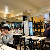 Atmosphère du Restaurant vietnamien Pho Banh Cuon 14 à Paris - n°1