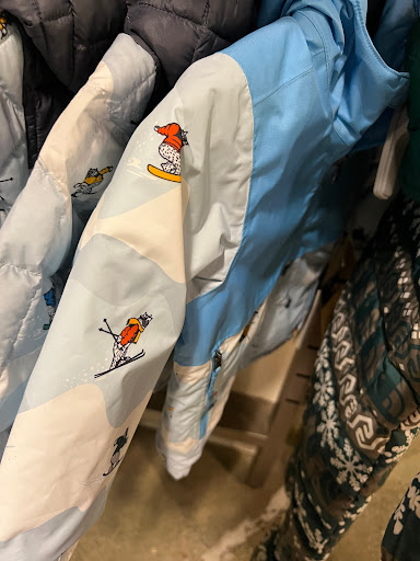 Clothing Store «The North Face Outlet», reviews and photos, 366 Nut Tree Rd, Vacaville, CA 95687, USA