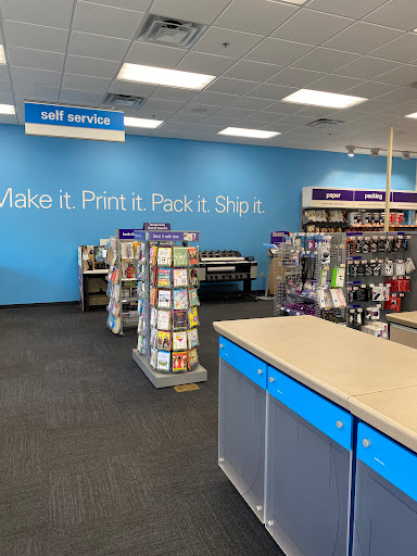 Print Shop «FedEx Office Print & Ship Center», reviews and photos, 17505 Preserve Walk Ln, Tampa, FL 33647, USA