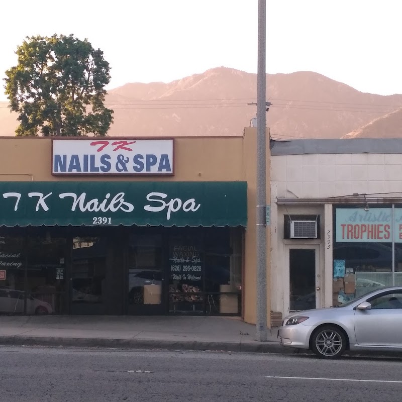 T K Nails & Spa