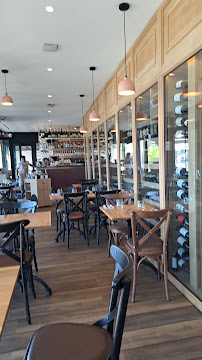 Atmosphère du Restaurant La Vinotek à Hendaye - n°10