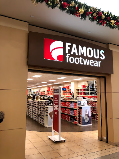 Shoe Store «Famous Footwear», reviews and photos, 40-24 College Point Blvd, Flushing, NY 11354, USA
