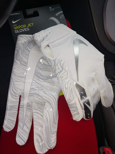 Sporting Goods Store «Big 5 Sporting Goods - Anaheim (Harbor)», reviews and photos, 2320 Harbor Blvd, Anaheim, CA 92802, USA