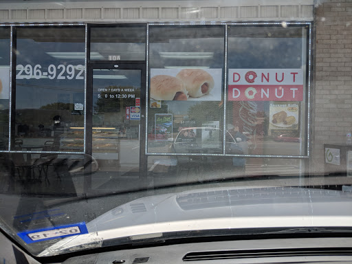 Donut Shop «Donut Palace», reviews and photos, 106 N Cedar Ridge Dr, Duncanville, TX 75116, USA