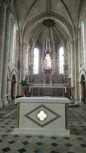 attractions Église Saint NICOLAS Saumur