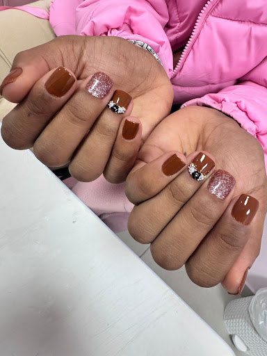 Logo da empresa - Thays Moraes Nail Designer