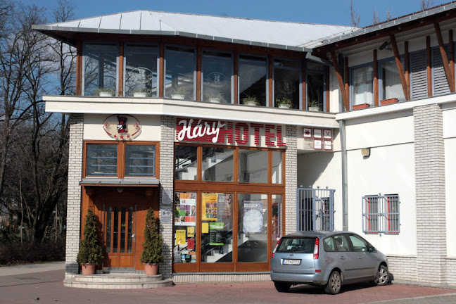 Háry Hotel