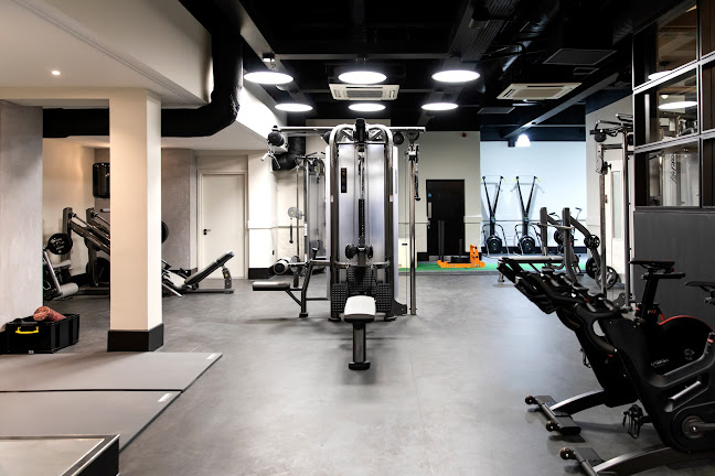 Reviews of City Athletic Victoria in London - Gym