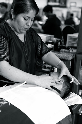 Barber Shop «Mannys Barbershop», reviews and photos, 14840 W Magnolia Blvd, Sherman Oaks, CA 91403, USA