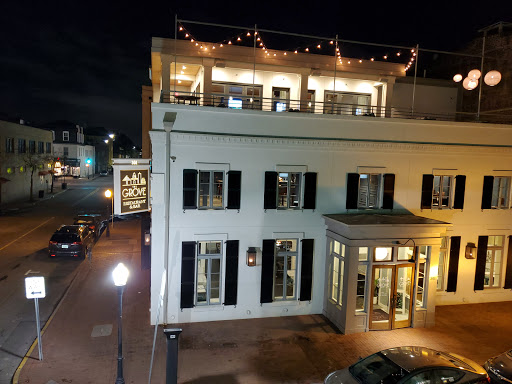 Bar «Tree House Savannah», reviews and photos, 309 West St. Julian Street, Savannah, GA 31401, USA
