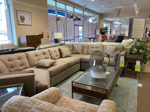 Furniture Store «La-Z-Boy Furniture Galleries», reviews and photos, 17305 Southcenter Pkwy, Tukwila, WA 98188, USA