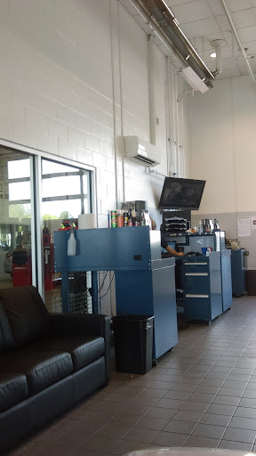Chevrolet Dealer «Berger Chevrolet, Inc», reviews and photos, 2525 28th St SE, Grand Rapids, MI 49512, USA