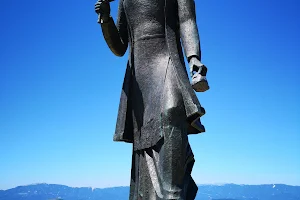 Monument Zagorian Women Pindos image