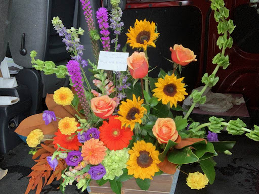 Florist «Floral Designs of Mount Joy», reviews and photos, 102 E Main St, Mount Joy, PA 17552, USA