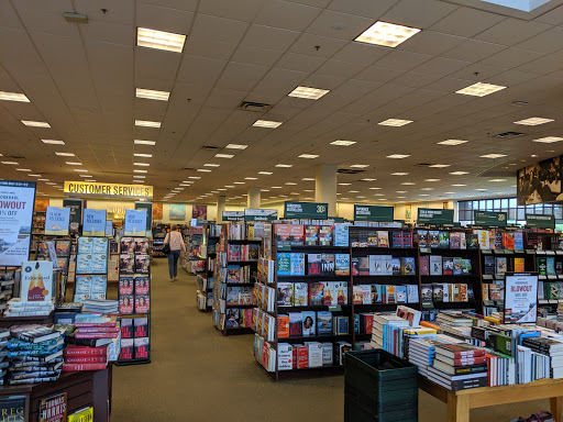 Book Store «Barnes & Noble», reviews and photos, 20600 N Rand Rd, Deer Park, IL 60010, USA