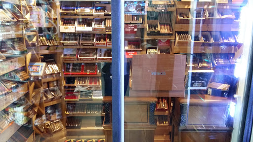Tobacco Shop «Hollywood Smokes», reviews and photos, 6857 159th St, Tinley Park, IL 60477, USA