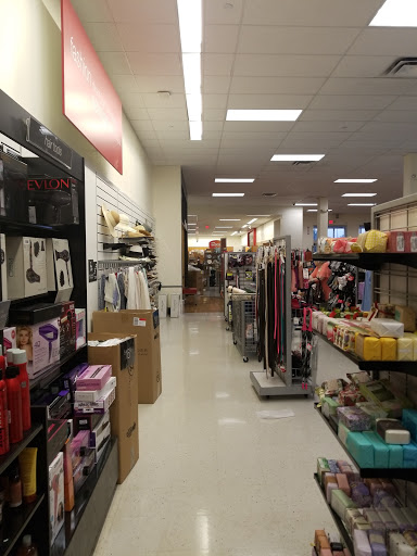 Department Store «T.J. Maxx», reviews and photos, 105 E Street Rd, Feasterville-Trevose, PA 19053, USA