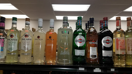 Liquor Store «Discount Liquors», reviews and photos, 653 Big Bend Rd, Ballwin, MO 63021, USA