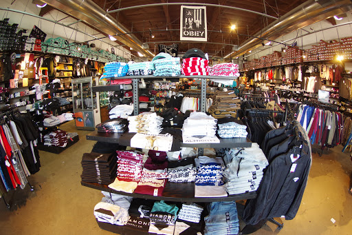 Clothing Store «Zumiez», reviews and photos, 333 5 Cities Dr #123, Pismo Beach, CA 93449, USA